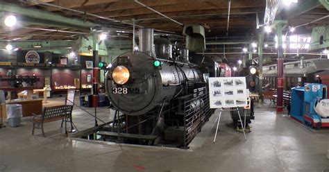 'Everybody Loves To Ride The Train': It's Grand Central Station At ...