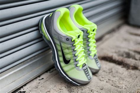 Nike Air Max 2009 (Volt) - Sneaker Freaker