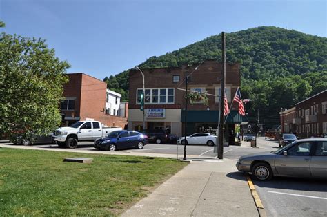 Beautiful Downtown Pineville, Kentucky