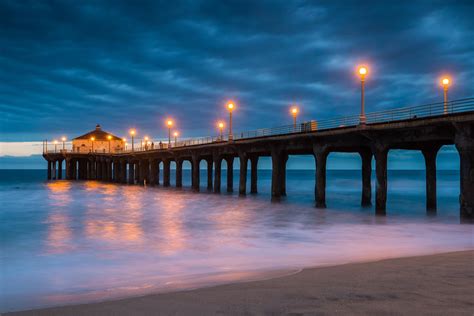 Manhattan Beach Pier in The Strand - Tours and Activities | Expedia