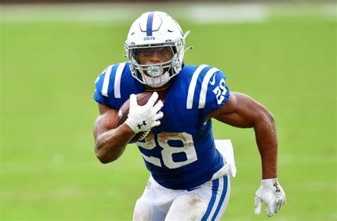 Colts: Jonathan Taylor is clearly Indy's RB of the future despite early struggles