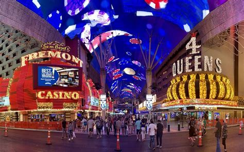 Fremont Street Experience: The Ultimate Guide - Journey To Nevada