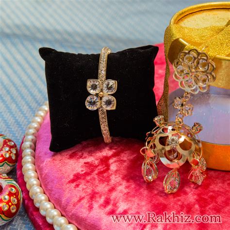 Unique Designed Rakhi Gift Pack Set For Lovely Couple | Buy Online ...