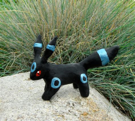 Shiny Umbreon by LadyAkeldama on DeviantArt