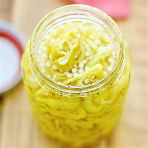 Easy Pickled Banana Peppers - The Country Cook