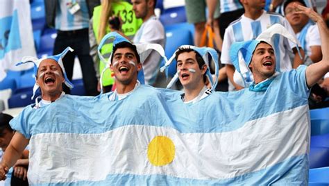 7 of the Most Passionate Fans in World Cup History - Sports Illustrated