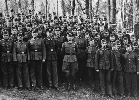 Reinhard Gehlen (center) and staff of the Wehrmacht’s Counter ...