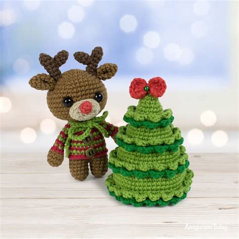 Free Christmas tree crochet pattern - Amigurumi Today