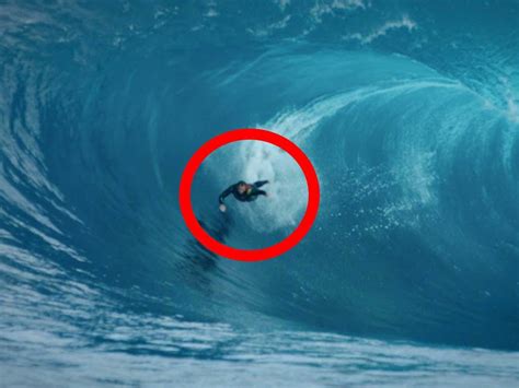 Surfing the world's most dangerous wave - Business Insider