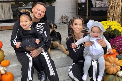 Kane Brown's Daughters Are Cat and Mouse on Halloween: Photo