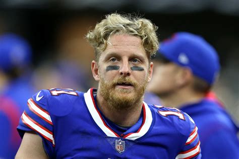 Bills WR Cole Beasley racks up $100K in fines over COVID violations | Reuters