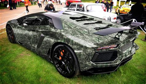 Lamborghini Aventador Render Photoshop 100 dollar bills wrap | Autos ...