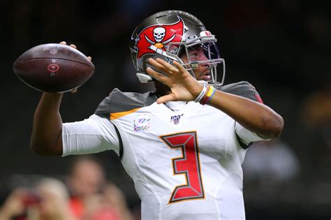 NFL: Jameis Winston's Turnover Troubles Return in London - Sportscasting | Pure Sports