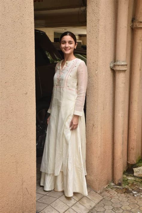 Alia Bhatt’s Casual Ethnic Fashion Is For Divas Who Believe In ...