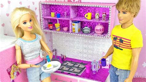 Baby Doll Play, Baby Dolls, Barbie Pink, Barbie And Ken, Diy Barbie House, Barbie Kitchen ...