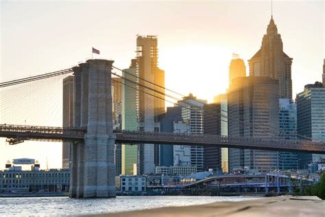 Where to Find the BEST Views of the Brooklyn Bridge (by a Local!)