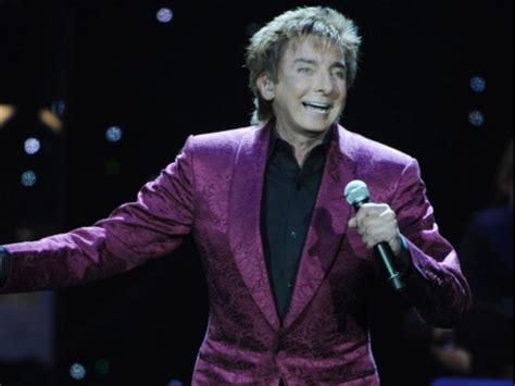 Barry Manilow - Las Vegas 2004 | Barry manilow, American singers, Singer