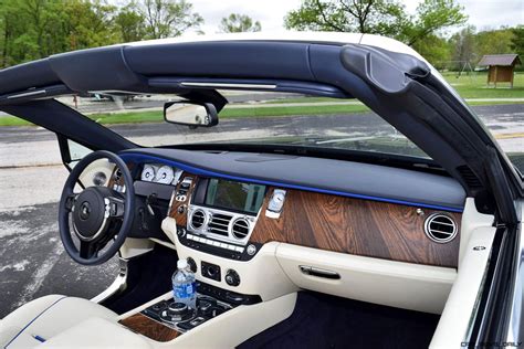 Rolls Royce Dawn INTERIORS 15