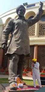 Bhagat Singh Statue Indian Parliament | Learnodo Newtonic