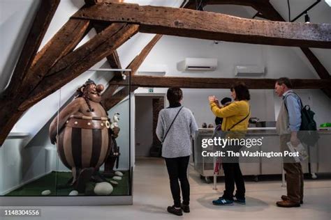 Brussels Chocolate Museum Photos and Premium High Res Pictures - Getty ...