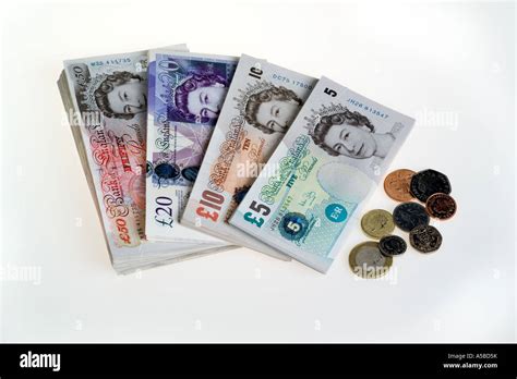 All British Bank notes £5 £10 £20 £50 and UK coins Stock Photo - Alamy