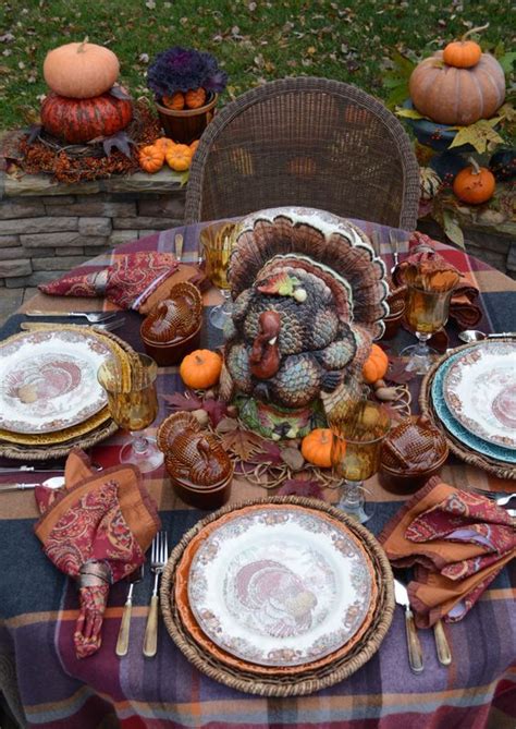 56 Vintage And Shabby Chic Thanksgiving Décor Ideas - DigsDigs