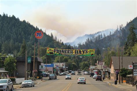 Canyonville Fire. : r/oregon