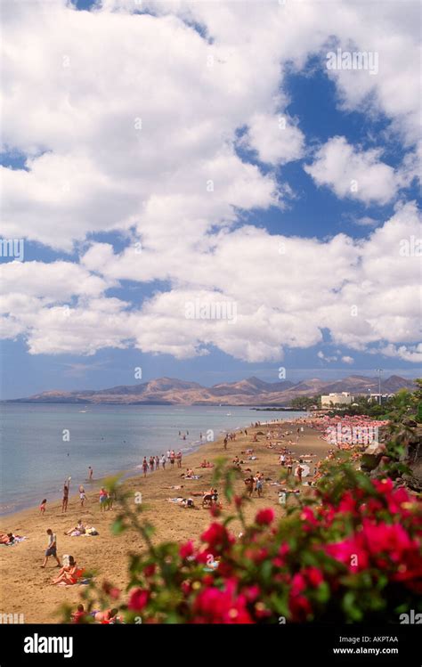 Lanzarote beach activities hi-res stock photography and images - Alamy