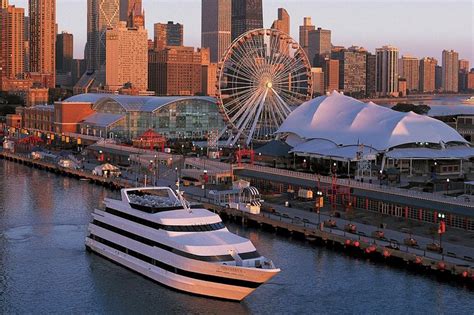 Chicago Premier Dinner Cruise On Lake Michigan: Triphobo