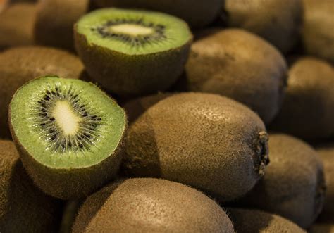 Eat Kiwi Skin for These Extra Health Benefits