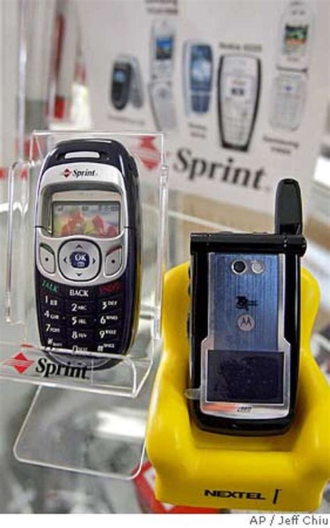 Merger narrows cell phone field / Sprint-Nextel deal leaves four major wireless services in U.S ...