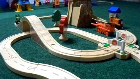 Thomas & Friends Wooden Railway Review: Rusty and the Boulder Mountain Set - YouTube