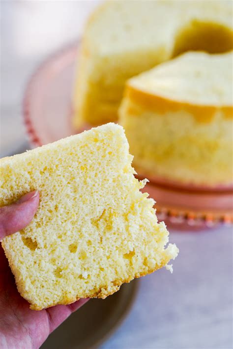 Chinese Bakery Sponge Cake (Chiffon Cake) - Mochi Mommy