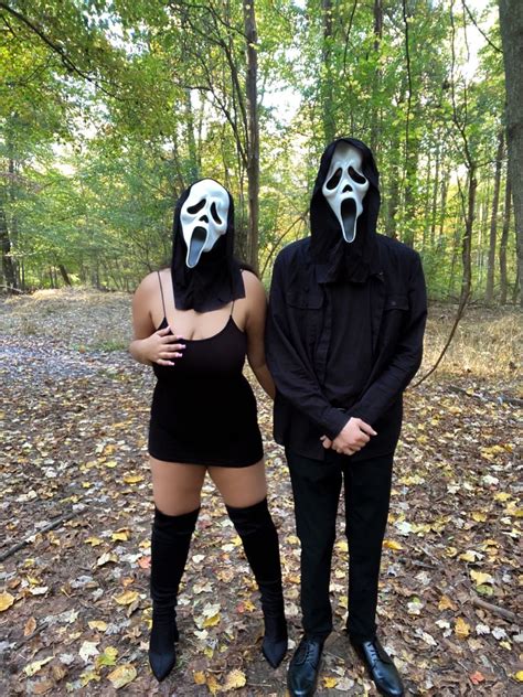 Halloween couple ghostface | Cute couple halloween costumes, Partner halloween costumes, Couples ...