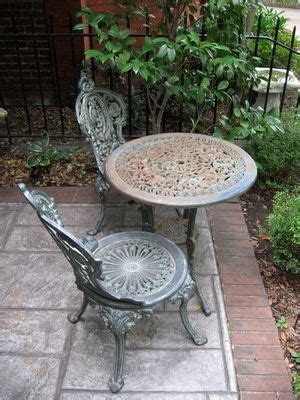 How to Refinish Iron Furniture | eHow | Cast iron patio furniture, Wrought iron patio furniture ...