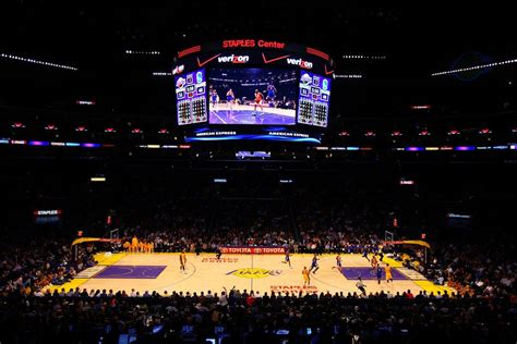 Lakers, Clippers unveil new Staples Center floors - SB Nation Los Angeles