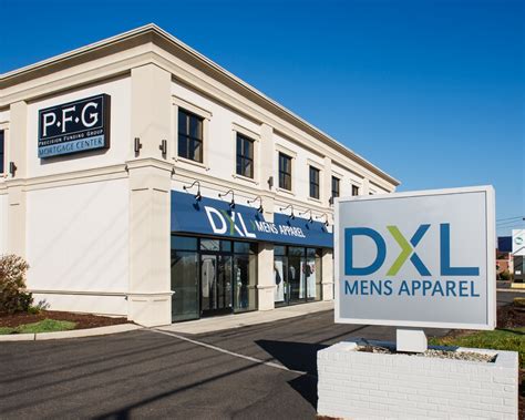 Destination XL reail fit out exterior - Cherry Hill, NJ - The Bannett Group