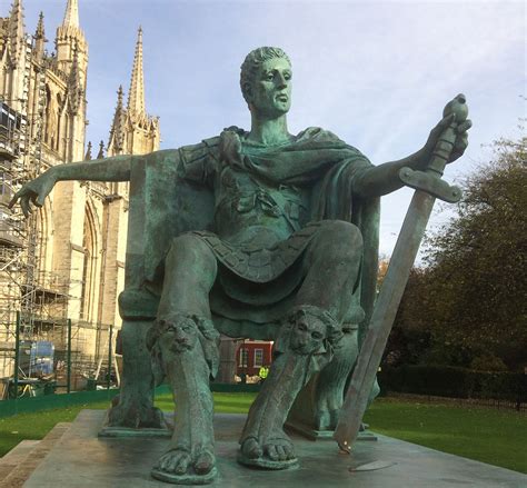 york-statue-constantine-with-sword | YorkMix