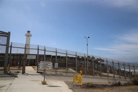 PHOTOS: Border Wall in San Diego | BorderReport