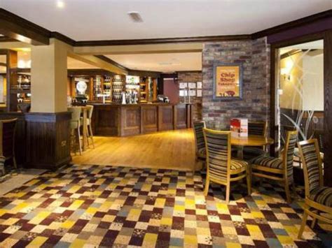 Premier Inn Bicester Hotel - Deals, Photos & Reviews