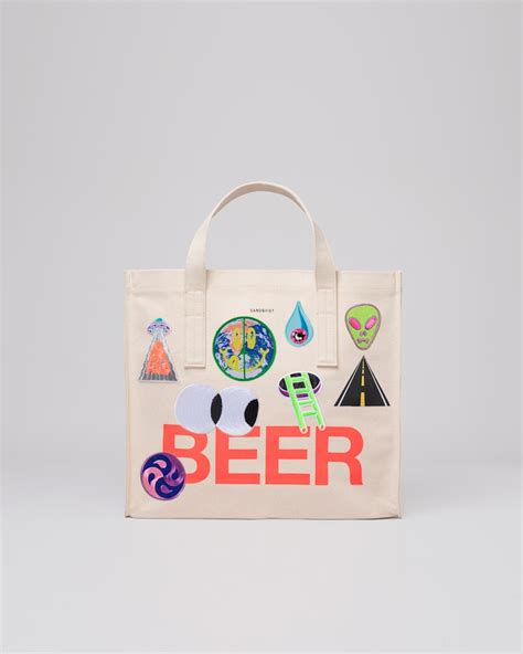 Tote bags - Shop a tote bag from Sandqvist