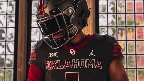 Sooners to honor Oklahoma's first Black player with 'Unity' uniforms ...