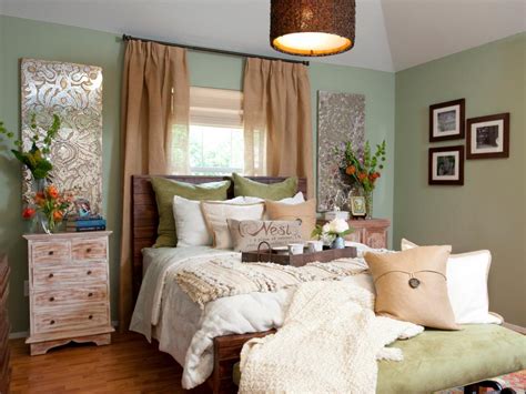 Small Bedroom Painting Ideas - Paint Colors for Small Rooms | HGTV