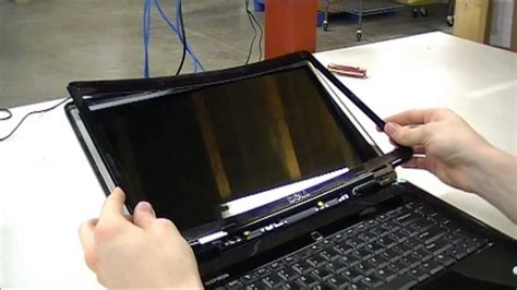 Dell Inspiron 1545 Screen Replacement - YouTube