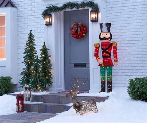 Big Lots Outdoor Christmas Decorations - SWEETYHOMEE