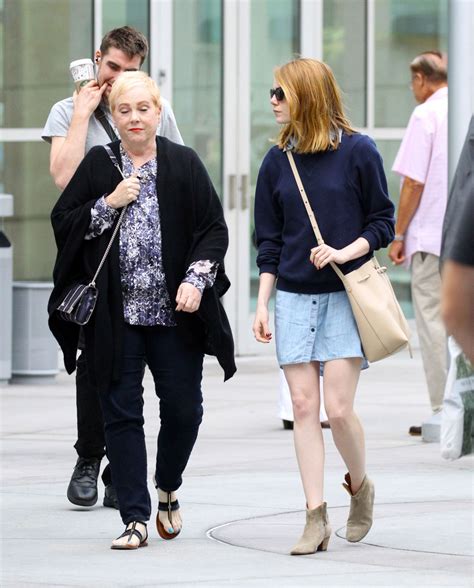 EMMA STONE and Her Mother Krista Out in Hollywood 10/18/2015 – HawtCelebs