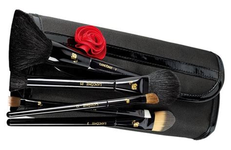 Exotic Beauty: Lancome Holiday Brush set