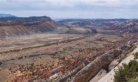 Waterpocket Fold, Strike Valley Overlook, Capitol Reef National Park ...