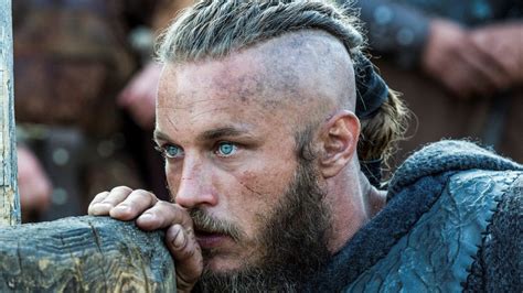 Waar is 'Vikings'-acteur Travis Fimmel gebleven sinds zijn vertrek als Ragnar? MovieMeter.nl