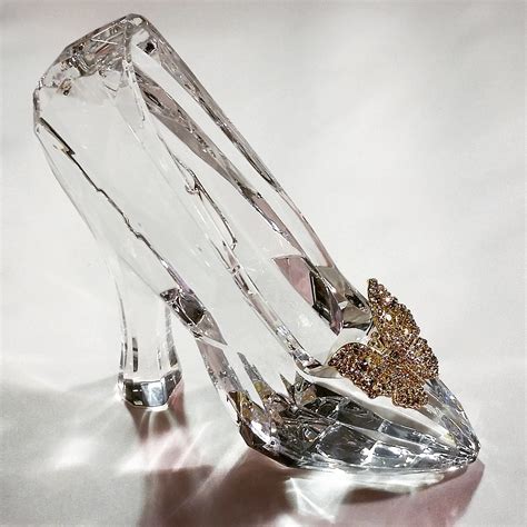 Cinderella's Glass Slipper at the 2015 Flower Shower - Robertson's Flowers